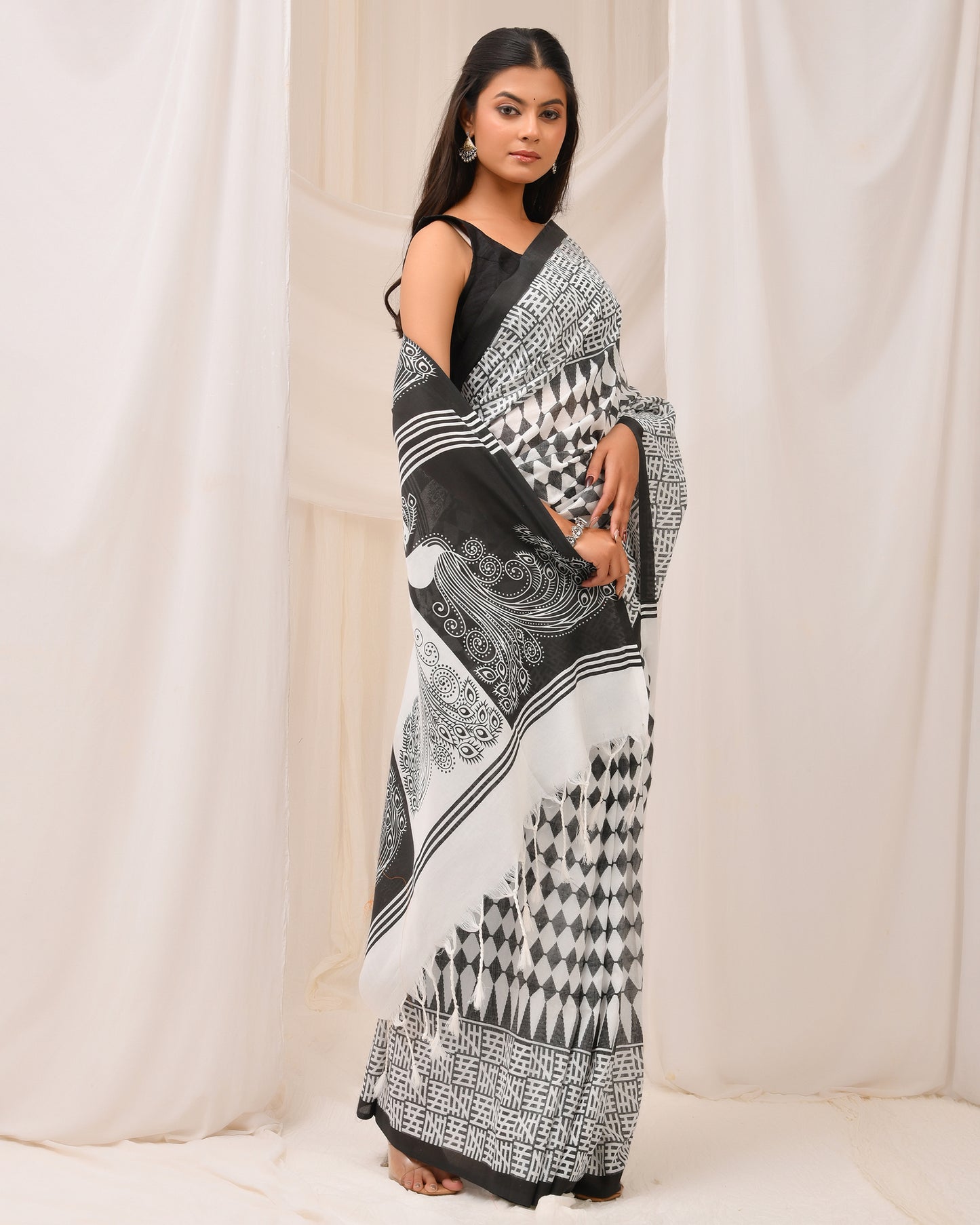 Chhaya Hand-Painted Cotton Saree | Timeless Textures