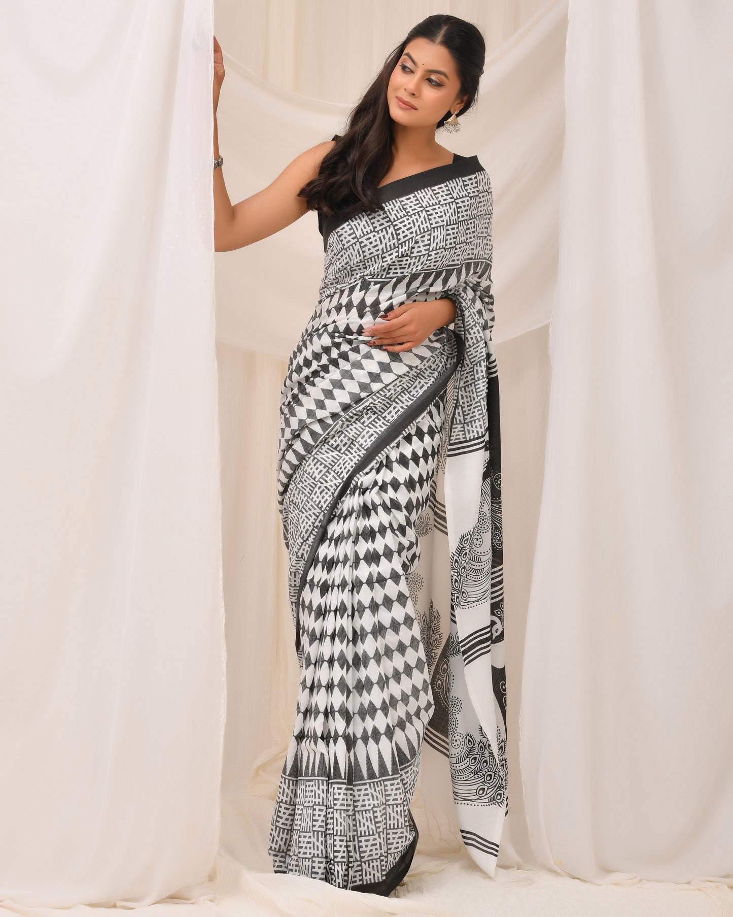 Chhaya Hand-Painted Cotton Saree | Timeless Textures
