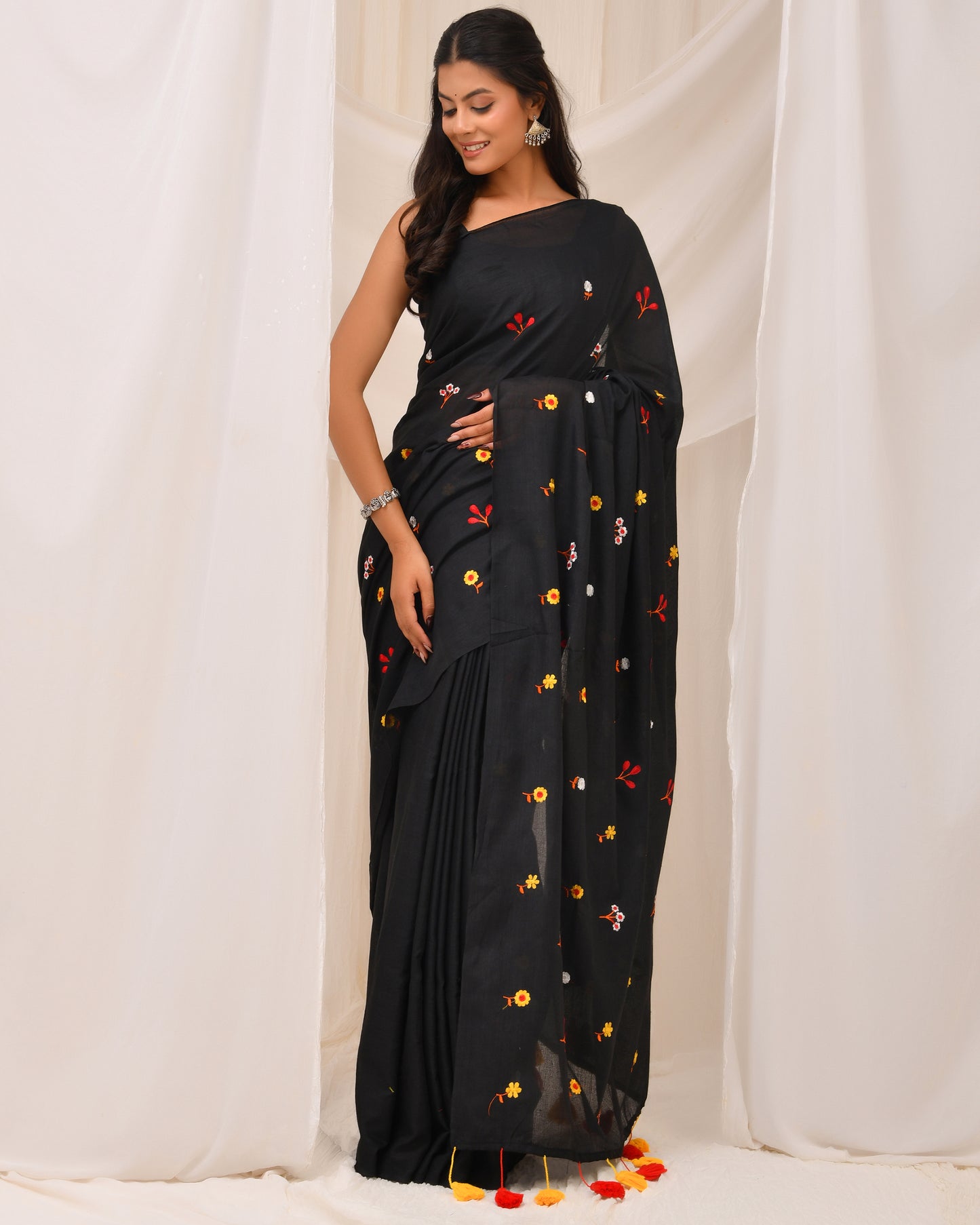 Black Floral Cotton Handloom Saree
