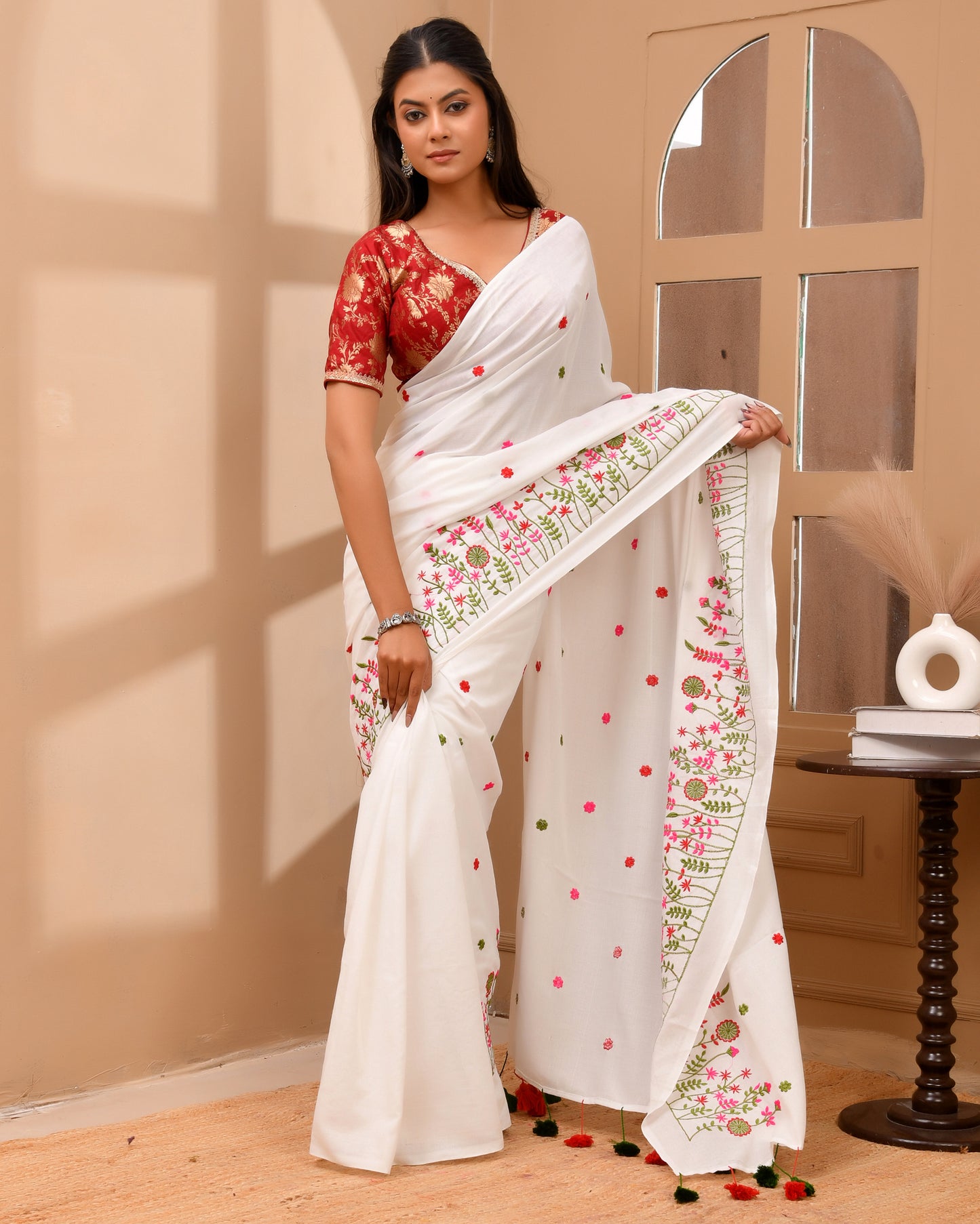 Floral Embroidery Cotton Handloom Saree