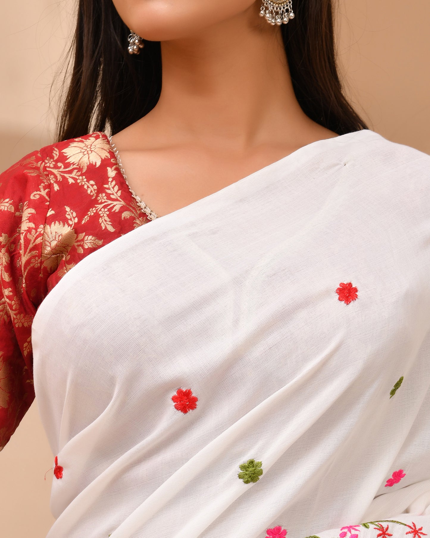 Floral Embroidery Cotton Handloom Saree