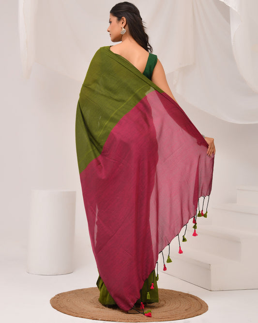 Handwoven Cotton Saree Saree in Green & Magenta - Dual Tone | Everyday Classic