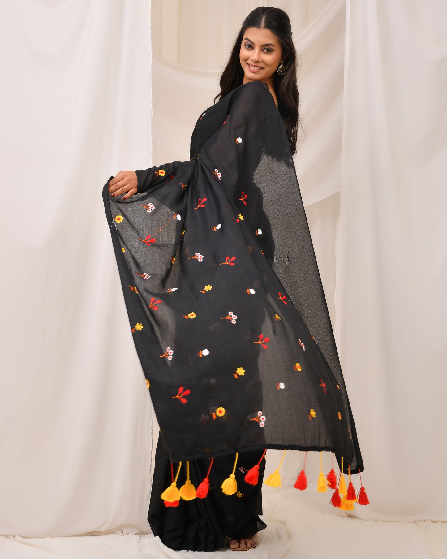 Black Floral Cotton Handloom Saree