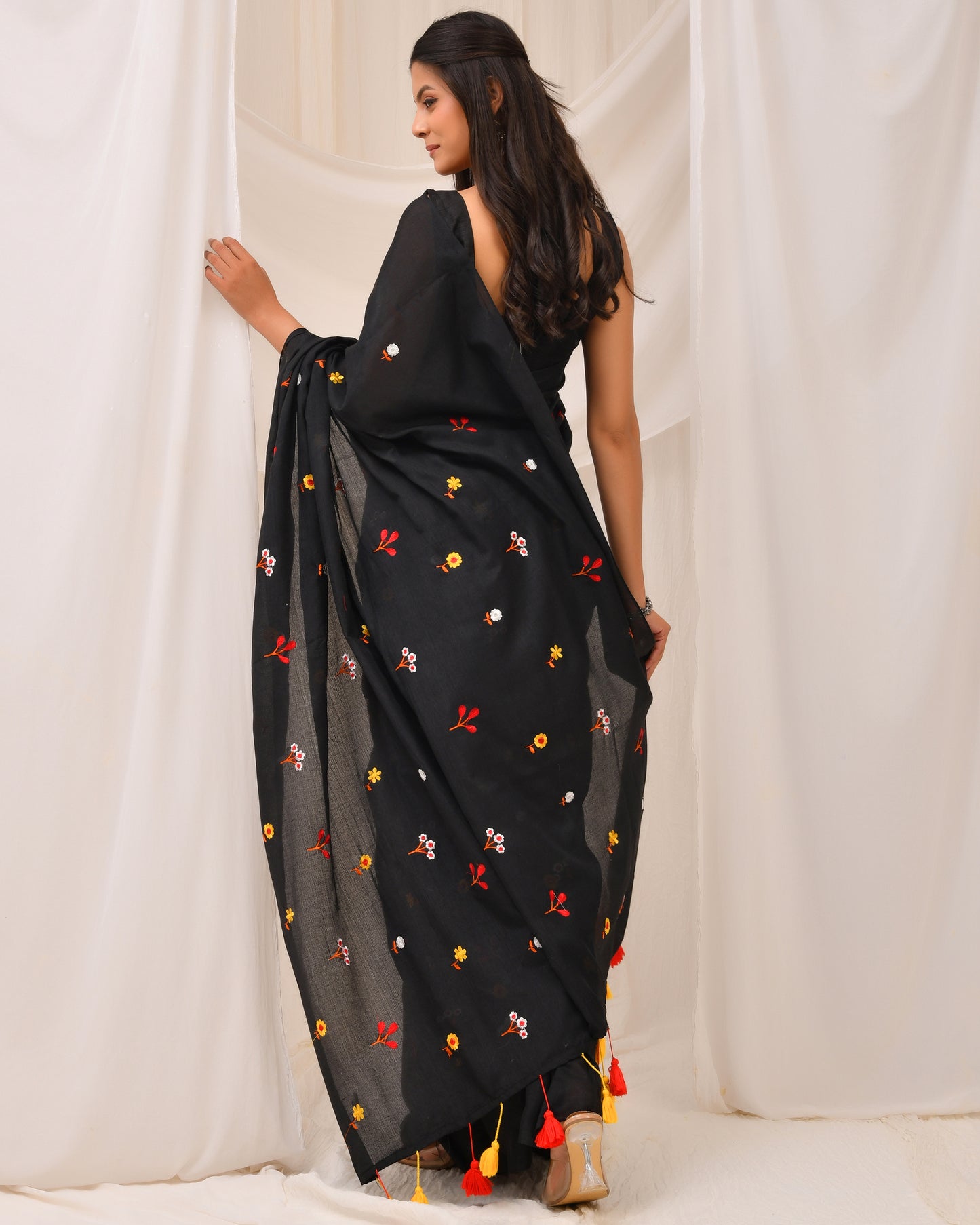 Black Floral Cotton Handloom Saree