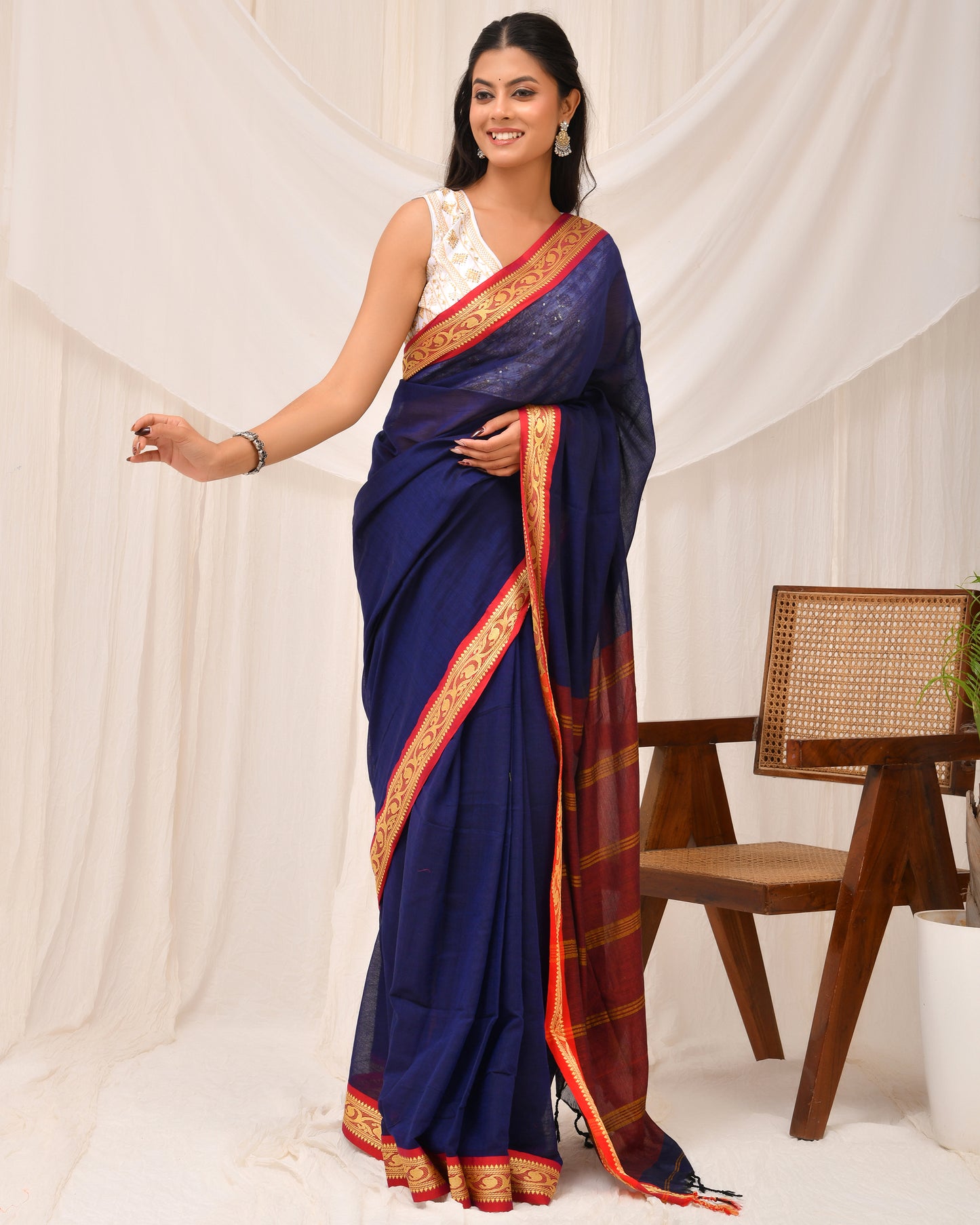 Neelam Jacquard Cotton Handloom Saree