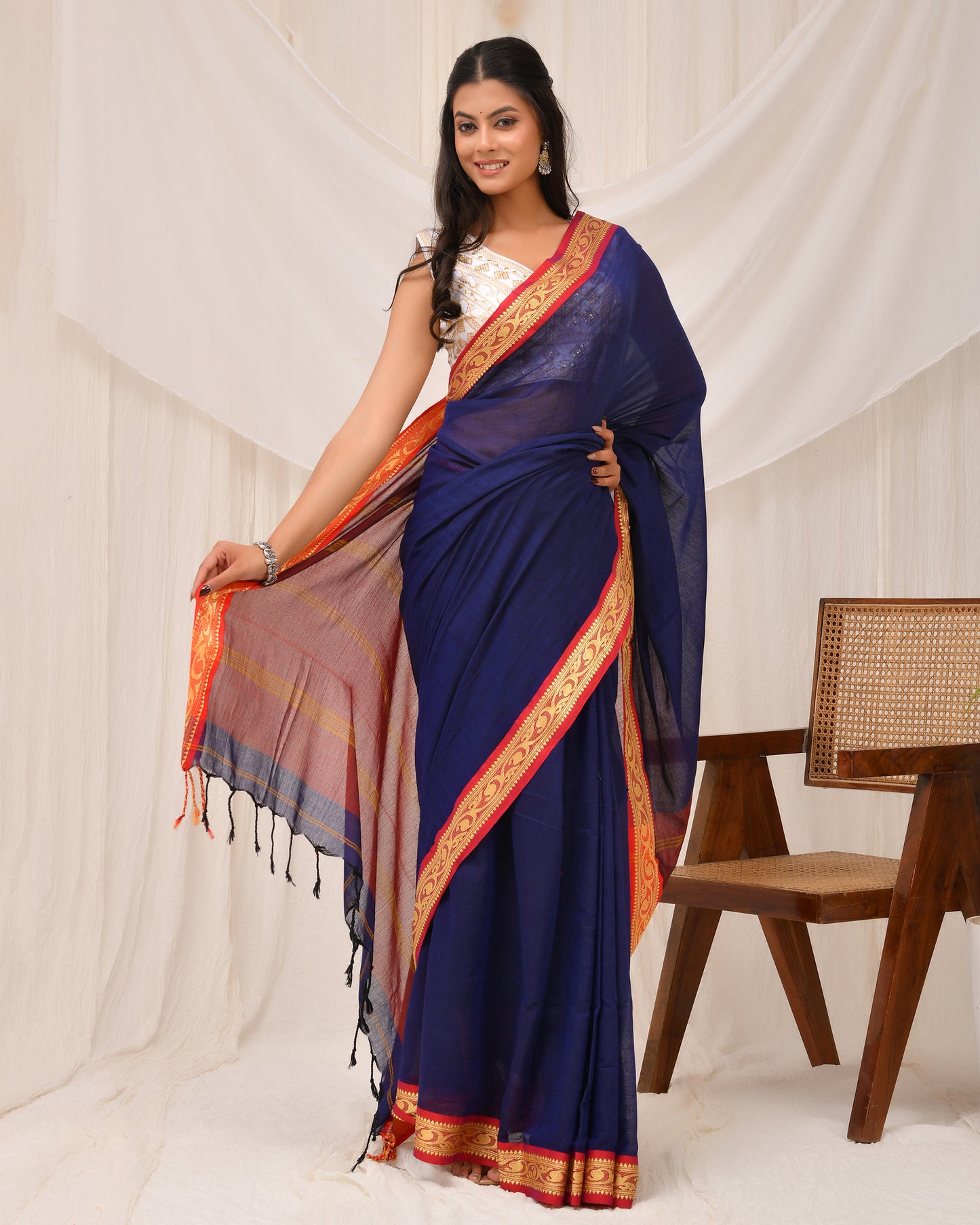 Neelam Jacquard Cotton Handloom Saree