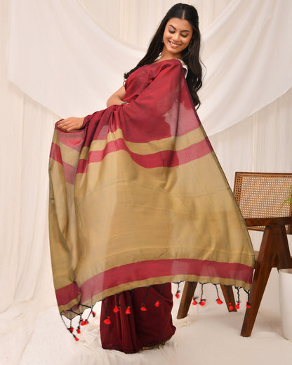Handwoven Cotton Saree in Dual Tone - Maroon & Olive Green