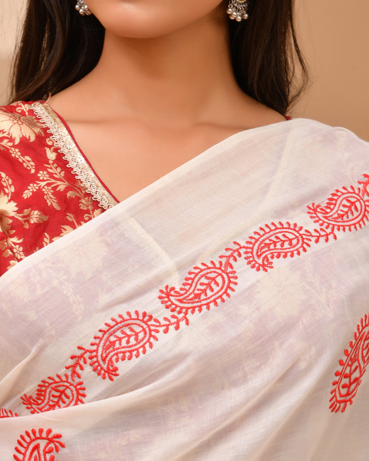 Jamdani Embroidery Cotton Handloom Saree | Festive Grace