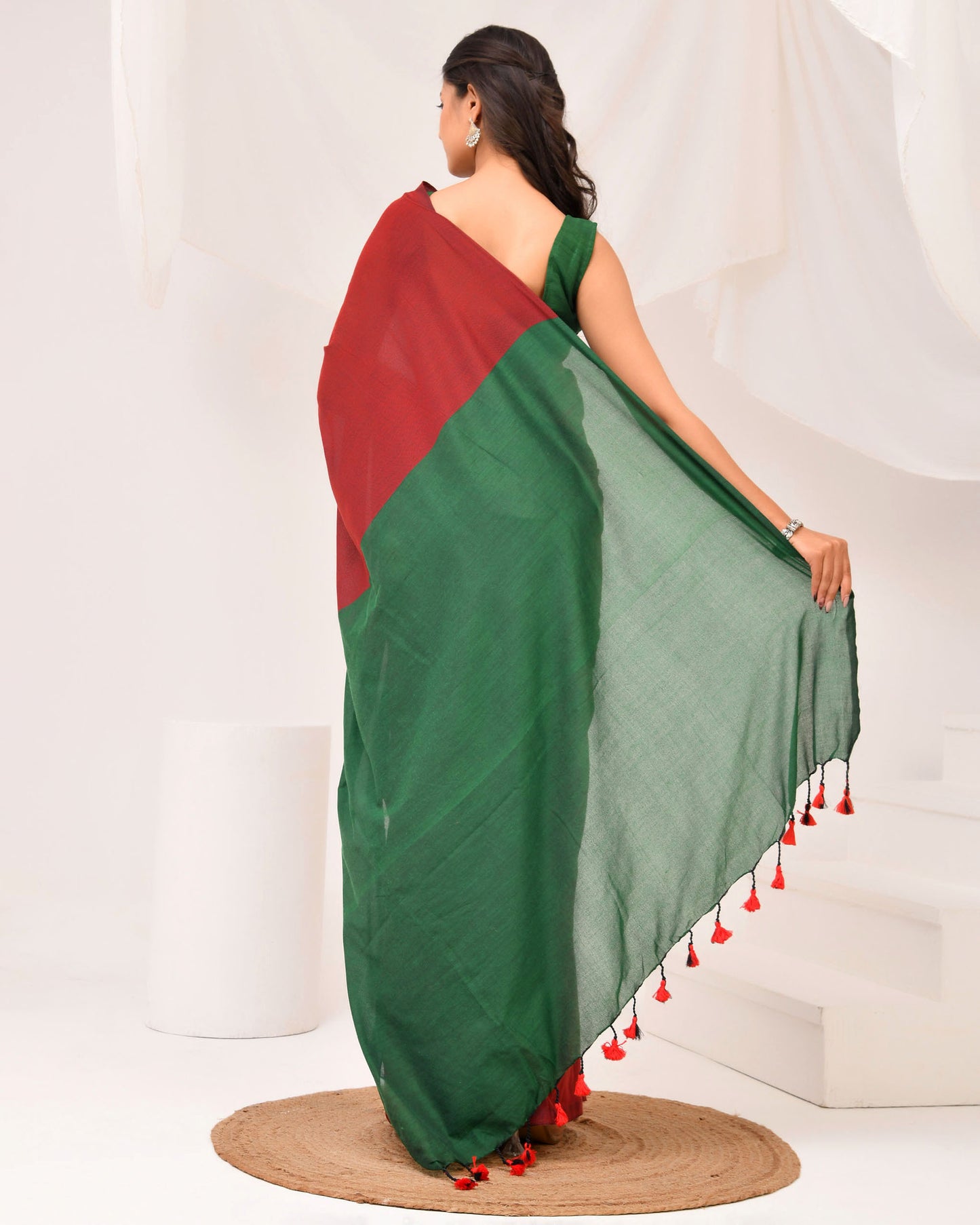 Handwoven Cotton Saree in Maroon & Green – Dual Tone | Everyday Classics